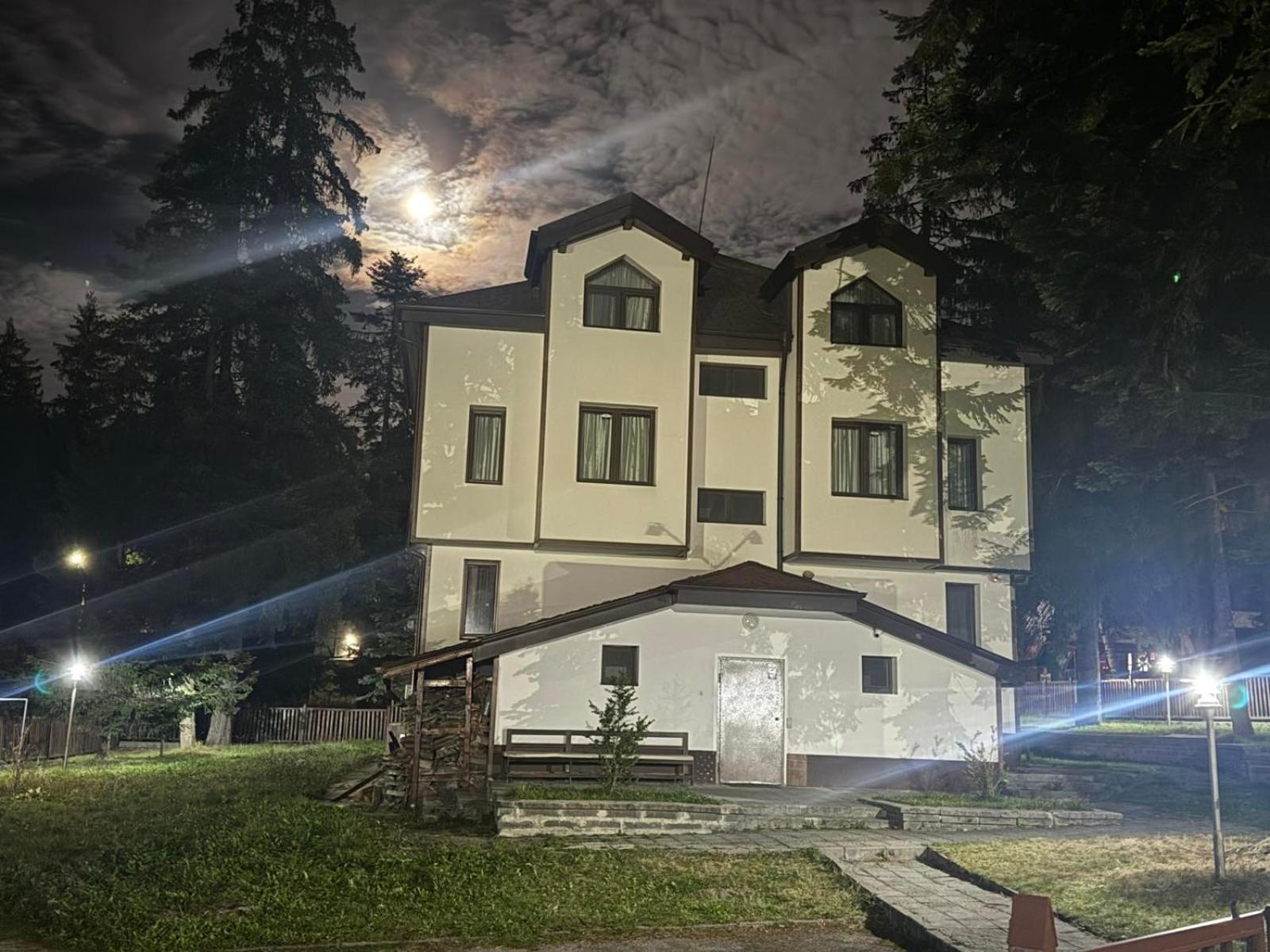 Villas Mura With Spa & Hot Swimming Pool Borovets Exteriör bild